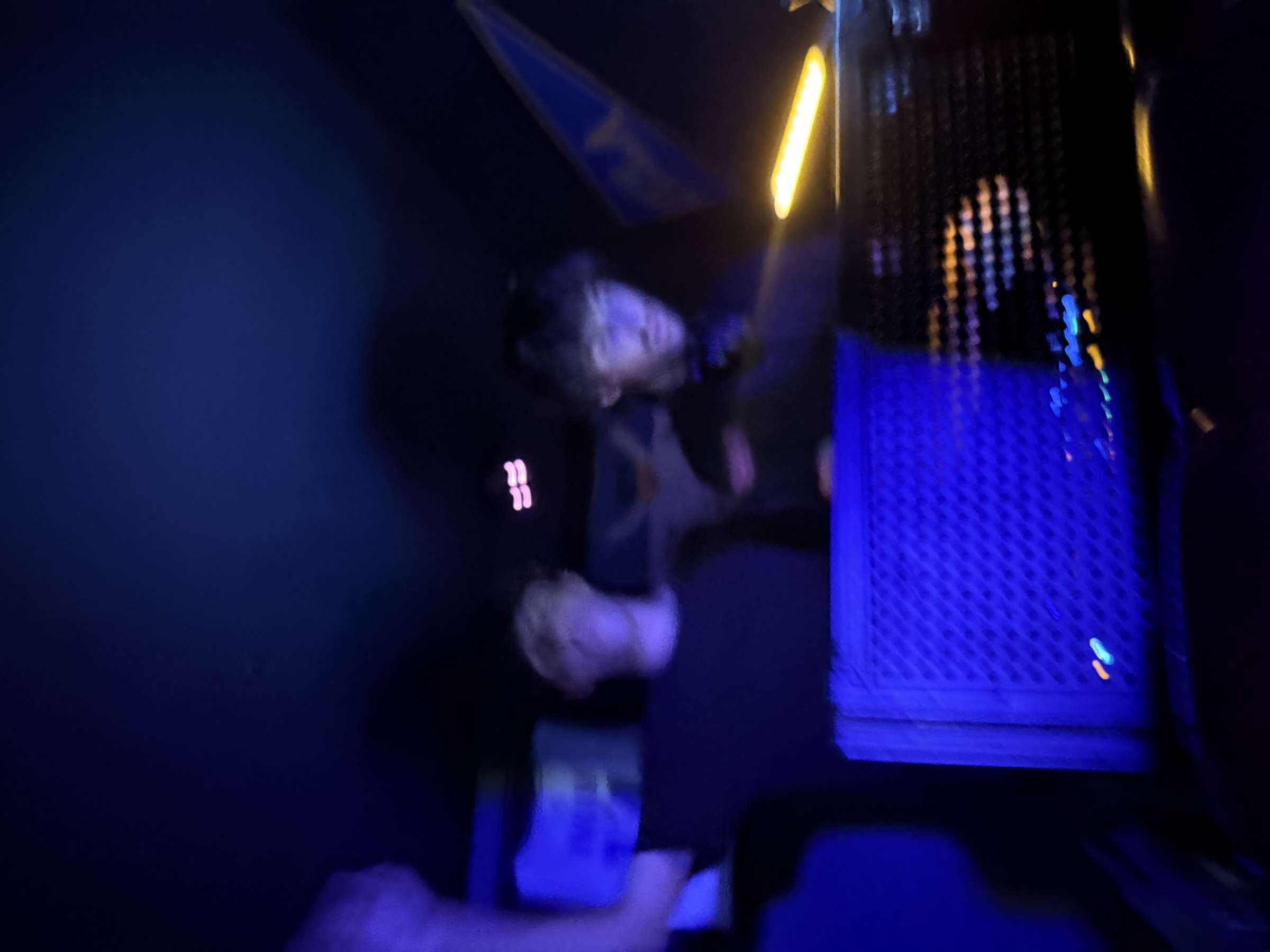 DJ